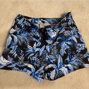 🐳🏄‍♂️ New!🐟🏄‍♂️ Tommy Bahama Blue Floral Board Shorts size XL